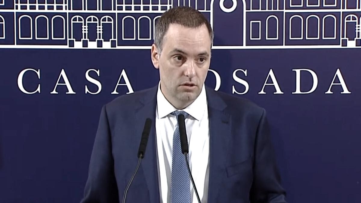 Manuel Adorni: Del micrófono de Radio Rivadavia a las grandes ligas de la política