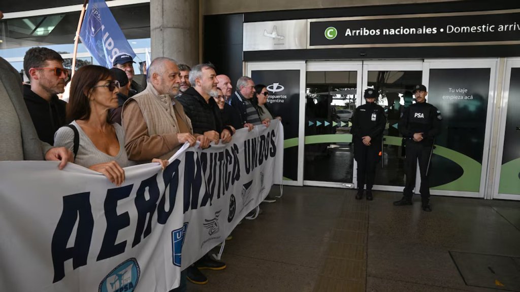 Sindicatos Aeronáuticos: dura señal de alerta al&nbsp;Gobierno