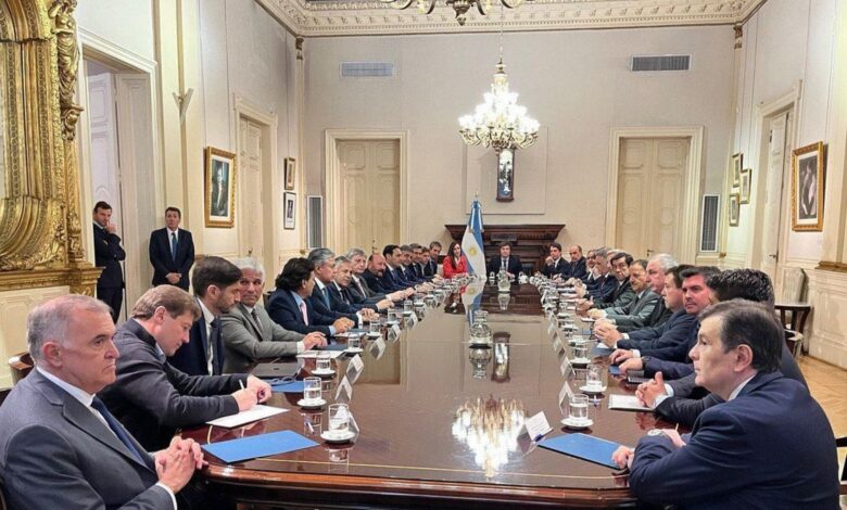Milei se reúne con gobernadores por sus proyectos en el&nbsp;Congreso