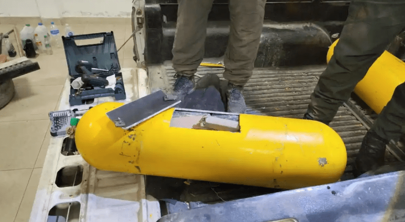 Tucumán: detienen a hombre y sobrino con 86 kilos de cocaína en tubos de&nbsp;GNC