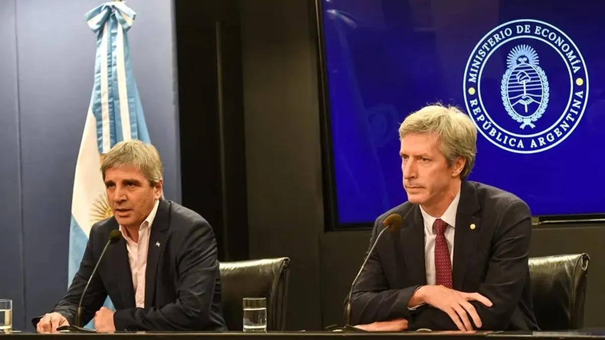 El Tesoro logró renovar más deuda de la que vencía y absorbió pesos del mercado