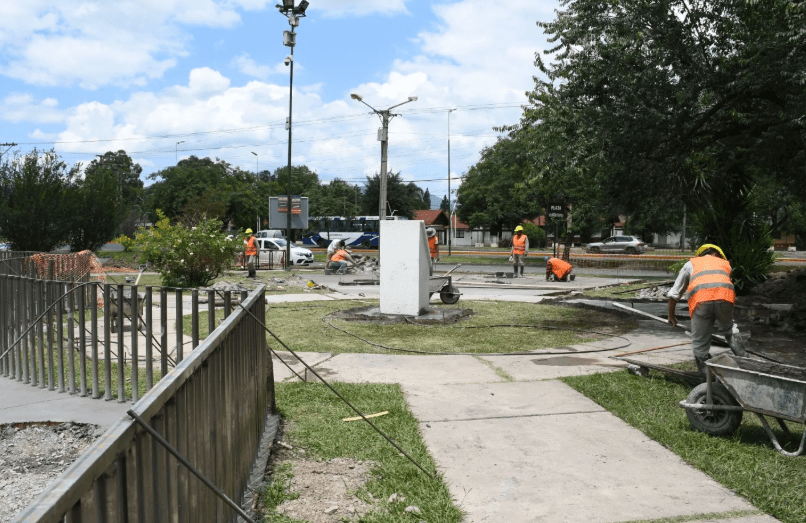 Durand tras finalizar la remodelación de la Plaza Gareca: «Transformar la ciudad también es llevar seguridad a los&nbsp;barrios”