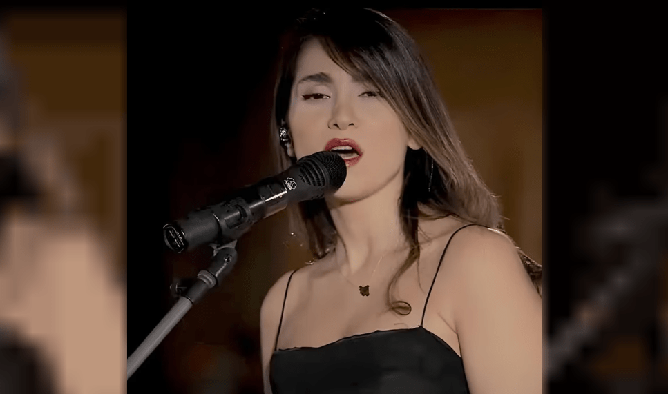 Una cantante iraní fue condenada a 74 latigazos por actuar sin hiyab en un concierto&nbsp;online