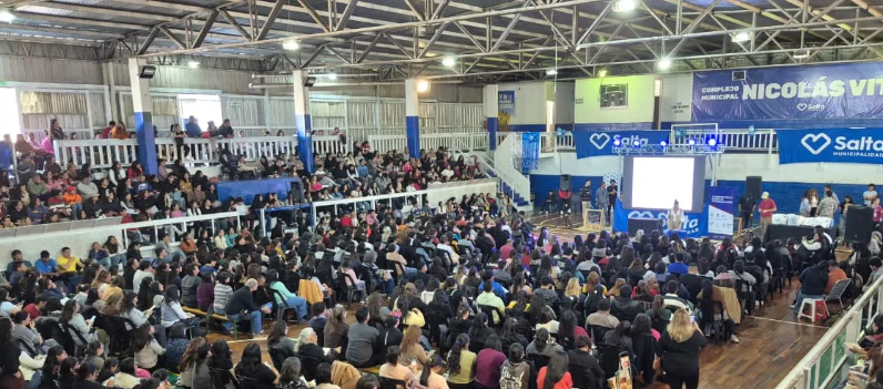 Más de 2.000 docentes participaron de la Expo Digital, impulsada por Durand: “Tenemos que estar preparados y formar a nuestra&nbsp;gente”
